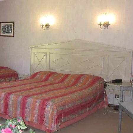 Manoir Du Grand Vignoble Hotel